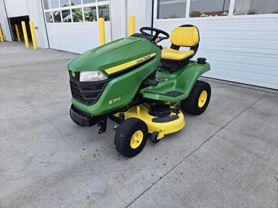 John Deere X350 Riding Lawn Mower