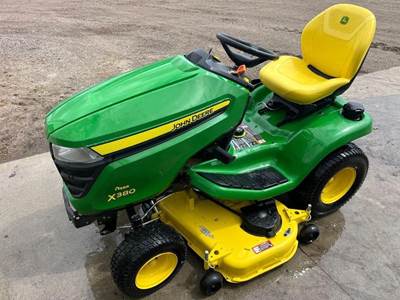 John Deere X380 Riding Lawn Mower