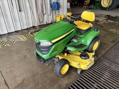 John Deere X380 Riding Lawn Mower