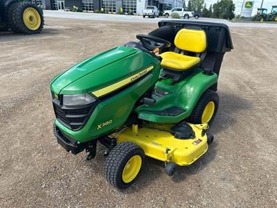 John Deere X380 Riding Lawn Mower