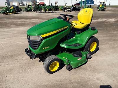 John Deere X390 Riding Lawn Mower
