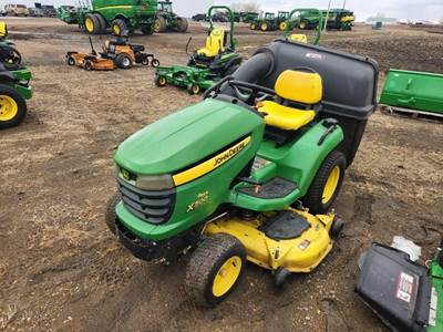 John Deere X500 Riding Lawn Mower