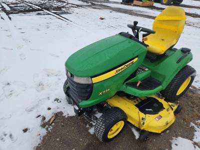 John Deere X534 Riding Lawn Mower
