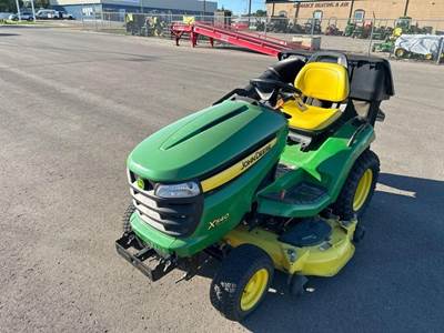 John Deere X540 Riding Lawn Mower