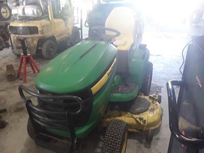 John Deere X540 Riding Lawn Mower