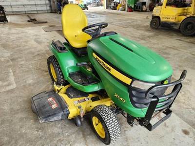 John Deere X540 Riding Lawn Mower