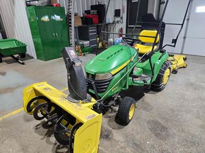John Deere X570 Riding Lawn Mower