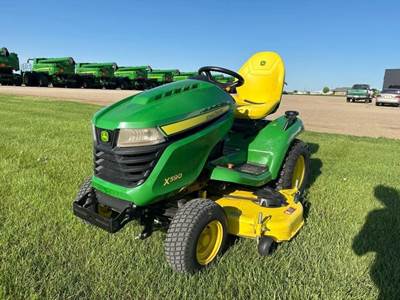 John Deere X590 Riding Lawn Mower