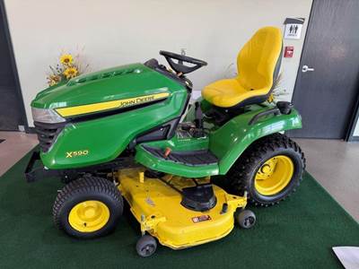John Deere X590 Riding Lawn Mower