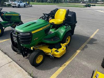 John Deere X734 Riding Lawn Mower