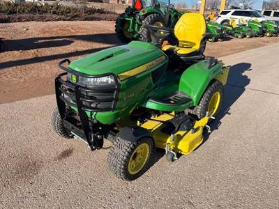 John Deere X738 Riding Lawn Mower