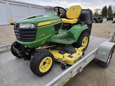John Deere X739 Riding Lawn Mower