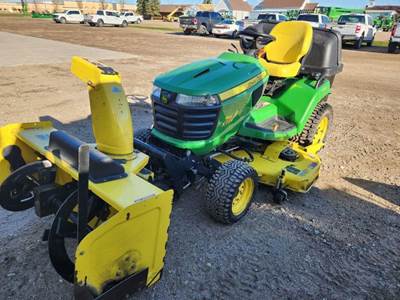 John Deere X739 Riding Lawn Mower