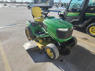 John Deere X739 Riding Lawn Mower