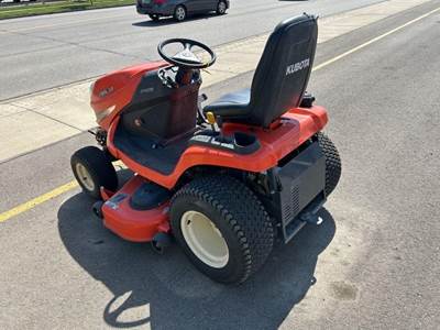 Kubota GR2010 Riding Lawn Mower