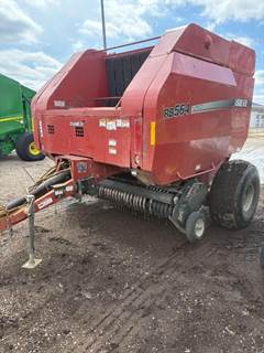 Case IH RB564 Round Hay Baler