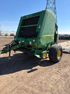 John Deere 560M Round Hay Baler