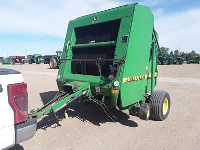 John Deere 566 Round Hay Baler