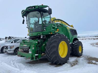 John Deere 9500 Self-Propelled Forage Harvester