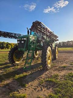 John Deere 4830 Self-Propelled Sprayer