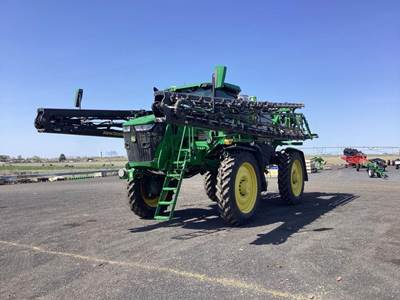 John Deere 616R Self-Propelled Sprayer