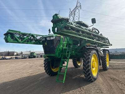 John Deere 616R Self-Propelled Sprayer