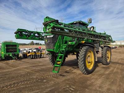 John Deere 616R Self-Propelled Sprayer