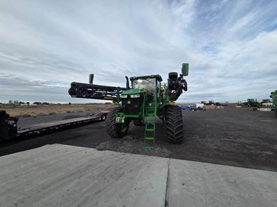 John Deere 616R Self-Propelled Sprayer