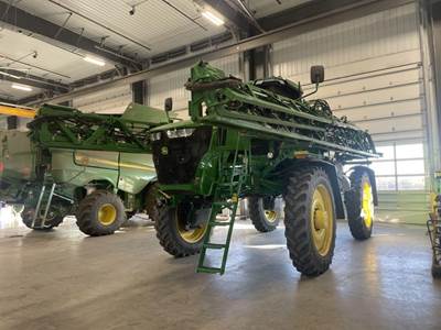John Deere 616R Self-Propelled Sprayer