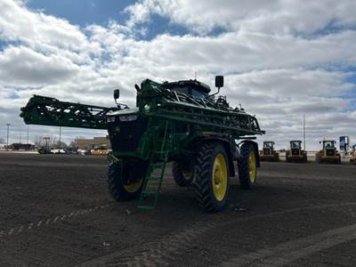 John Deere 616R Self-Propelled Sprayer
