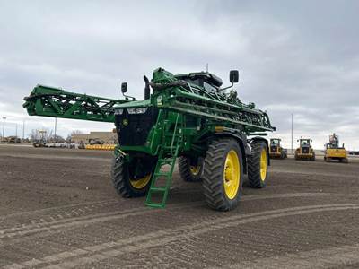 John Deere 616R Self-Propelled Sprayer