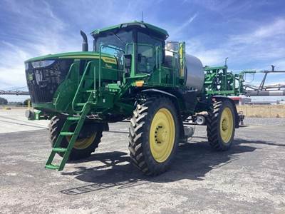 John Deere 616R Self-Propelled Sprayer