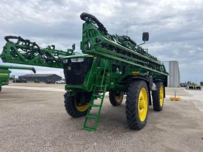John Deere 616R Self-Propelled Sprayer