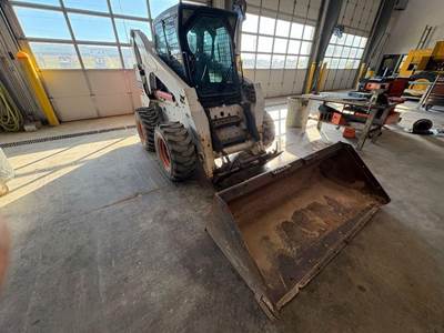 Bobcat S300 Skid Steer