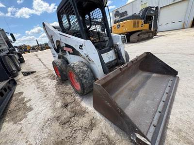 Bobcat S770 Track Skid Steer