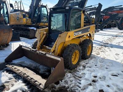 John Deere 317 Track Skid Steer