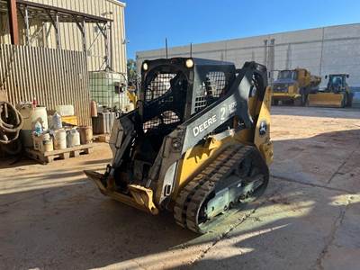 John Deere 317G Track Skid Steer