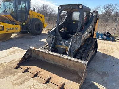 John Deere 317G Track Skid Steer