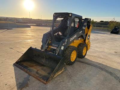 John Deere 318G Track Skid Steer