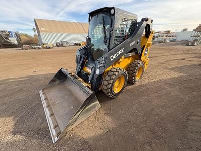 John Deere 318G Track Skid Steer