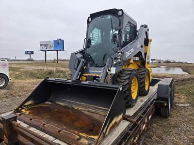 John Deere 318G Track Skid Steer