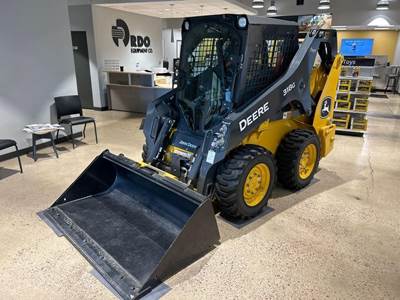 John Deere 318G Track Skid Steer
