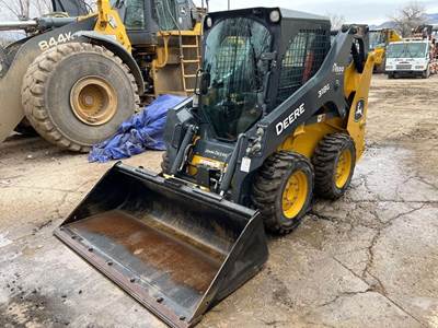 John Deere 318G Track Skid Steer