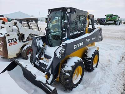 John Deere 320G Track Skid Steer