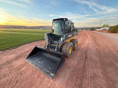 John Deere 320G Track Skid Steer