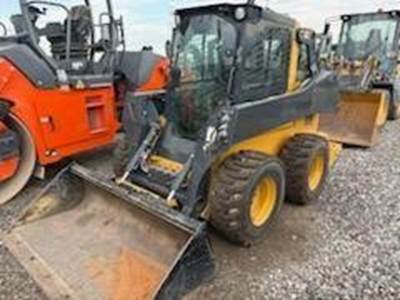 John Deere 320G Track Skid Steer
