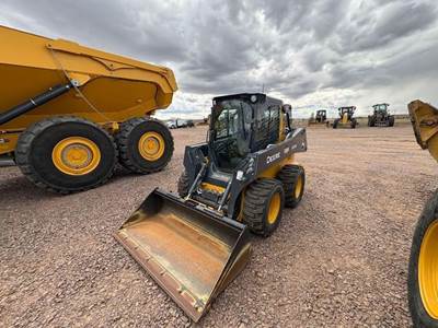 John Deere 320G Track Skid Steer