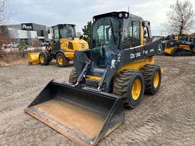 John Deere 324G Track Skid Steer