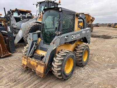 John Deere 328D Skid Steer