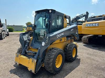 John Deere 330G Skid Steer
